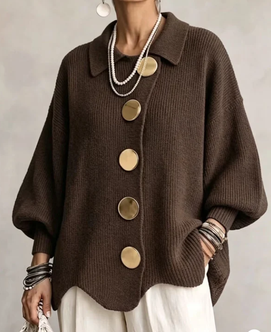 Raquel - Rebeca oversize con botones dorados grandes
